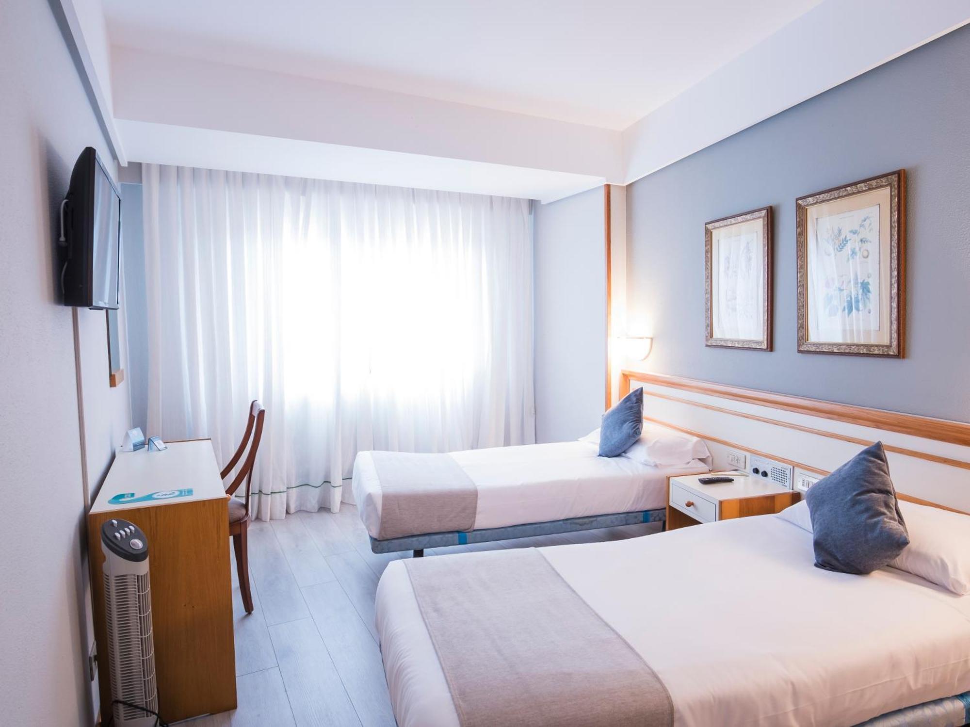 Hotel Alda בוירו מראה חיצוני תמונה
