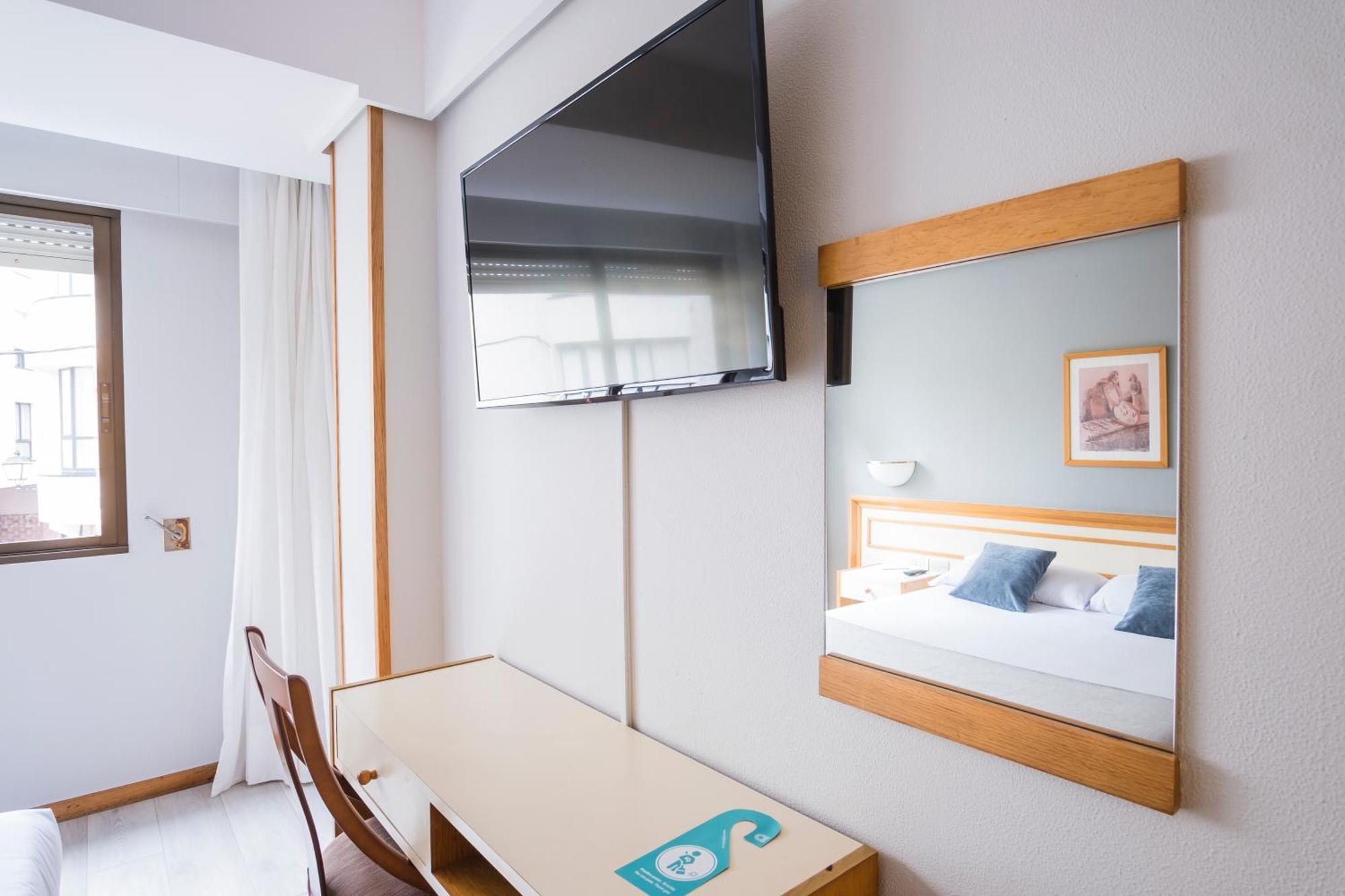 Hotel Alda בוירו מראה חיצוני תמונה