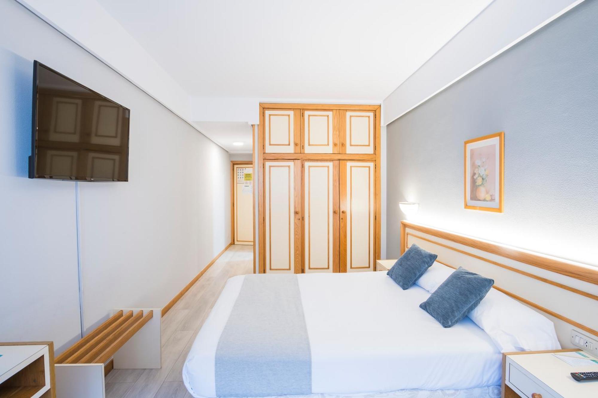 Hotel Alda בוירו מראה חיצוני תמונה