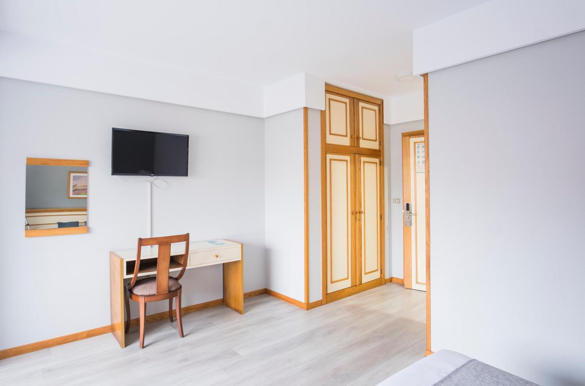 Hotel Alda בוירו מראה חיצוני תמונה