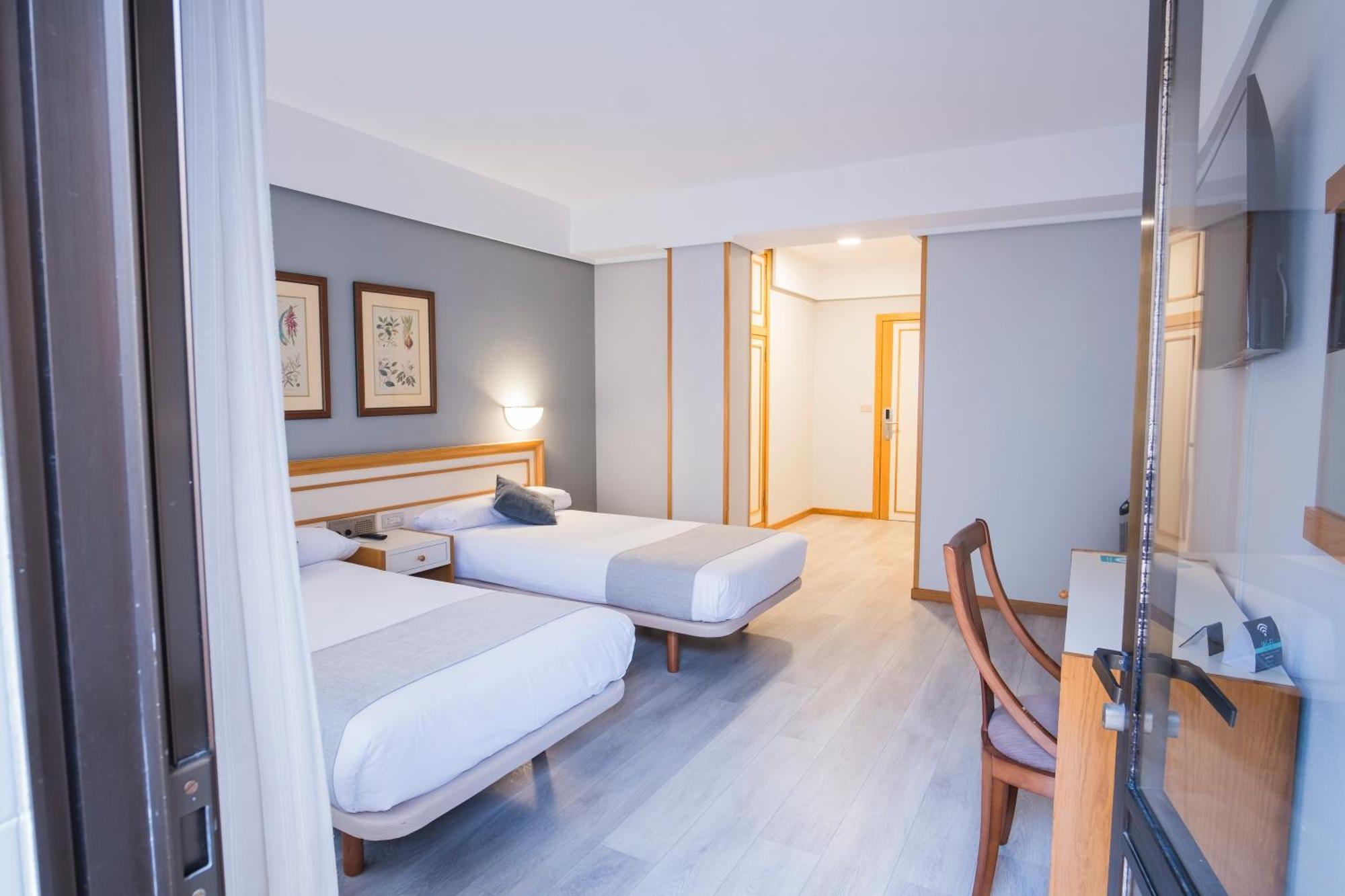 Hotel Alda בוירו מראה חיצוני תמונה